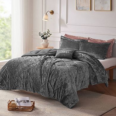 Intelligent Design Isabel Velvet Midweight Comforter Set with Throw Pillow
