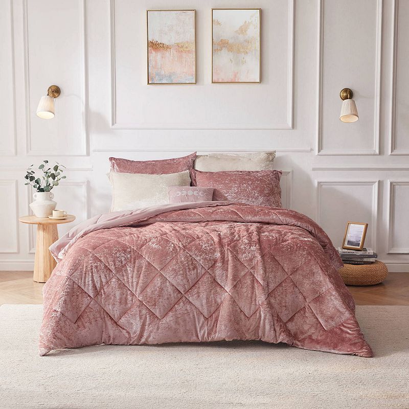 Intelligent Design King/California King Alyssa Velvet Quilted Diamond Ultra Soft Comforter Set Blush: Luxury Glam Bedding, Hypoallergenic