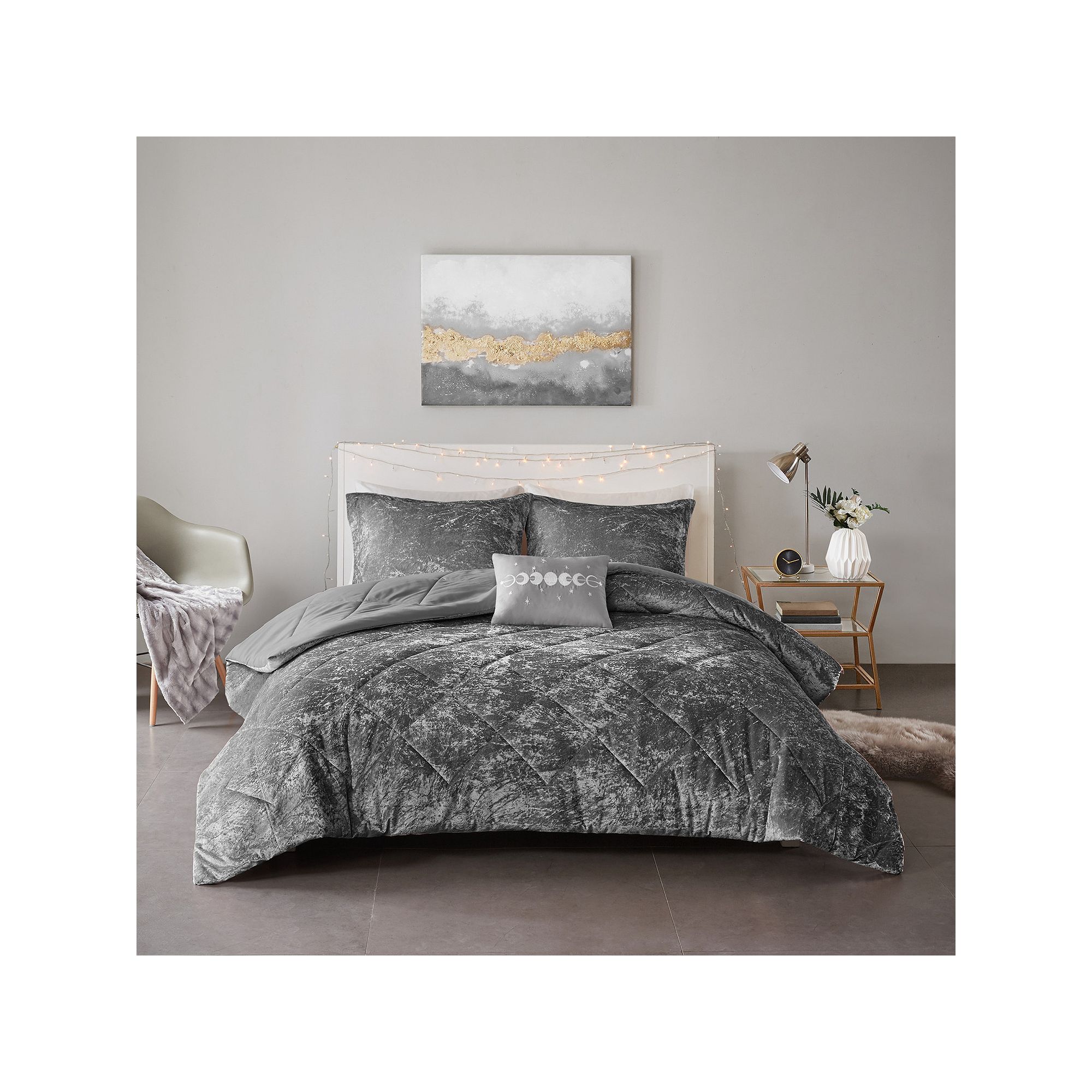 Intelligent Design Isabel Velvet Midweight Comforter Set with Throw Pillow,