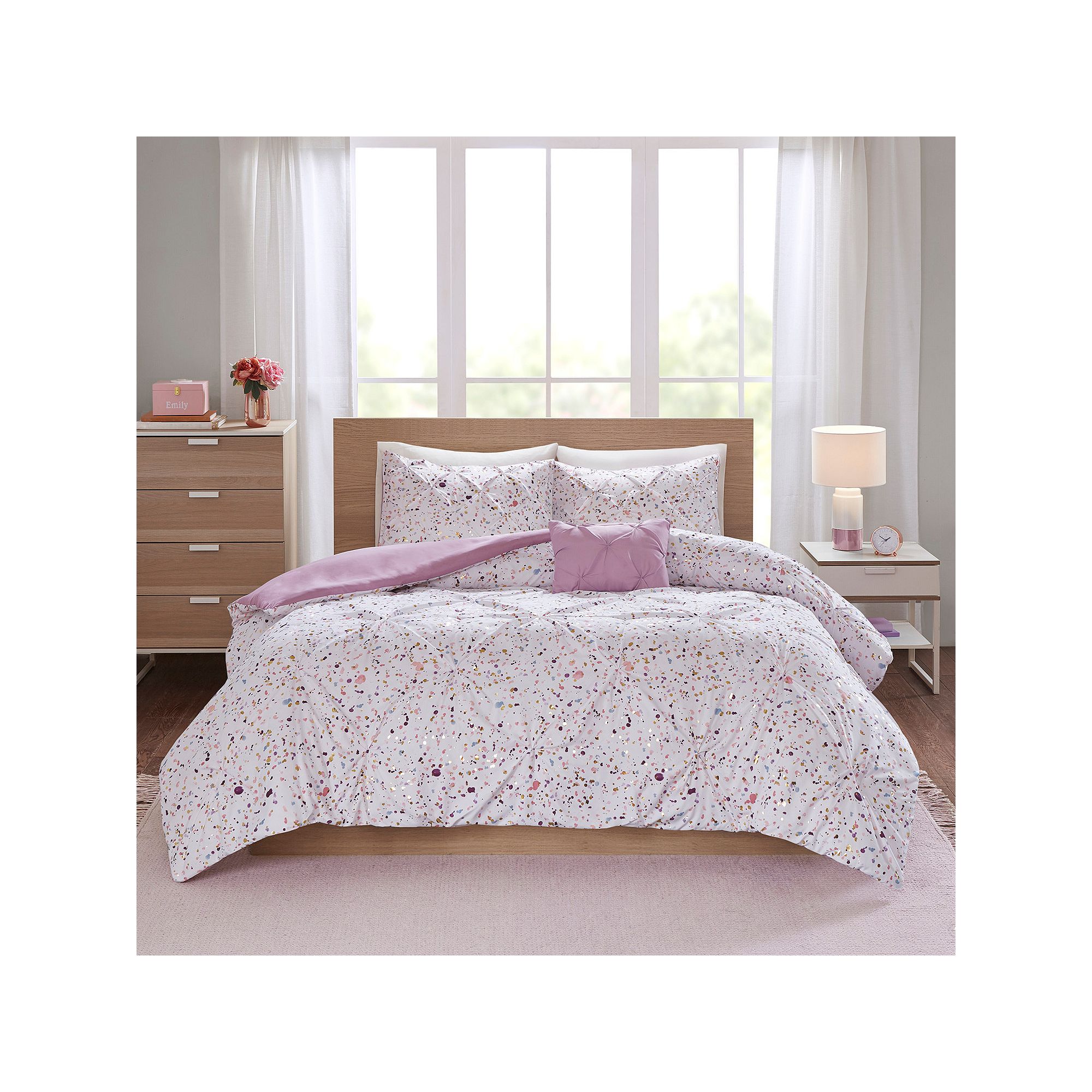 Intelligent Design Lara Metallic Printed and Pintucked Duvet Cover Set with