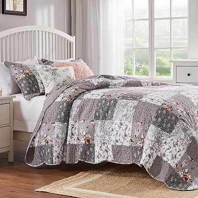 Giulia Quilt & Pillow Sham Set