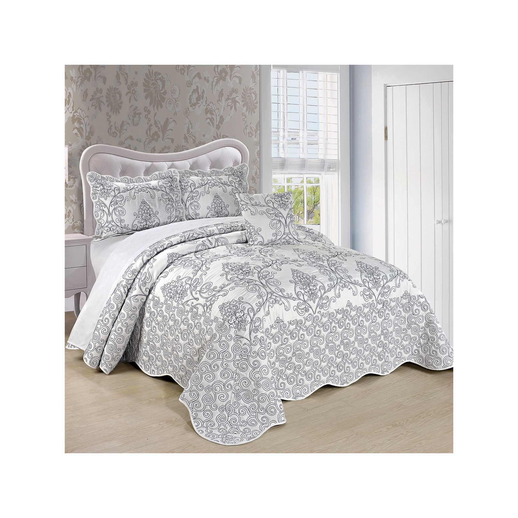 Serenta Damask Embroidered 4-Piece Bedspread and Sham Set, White