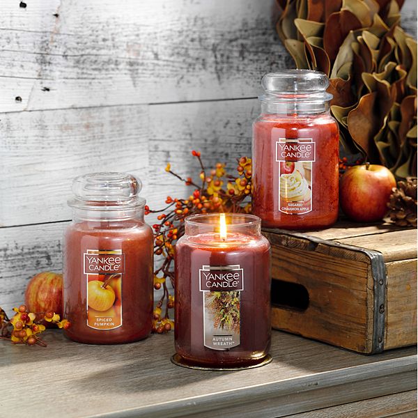 Yankee Candle Autumn Wreath 22oz. Large Jar Candle