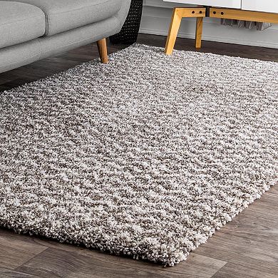 nuLOOM Cuellar Chevron Shaggy Area Rug