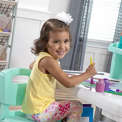 Step 2 Deluxe Creative Projects Kids' Art Desk with Splat Mat