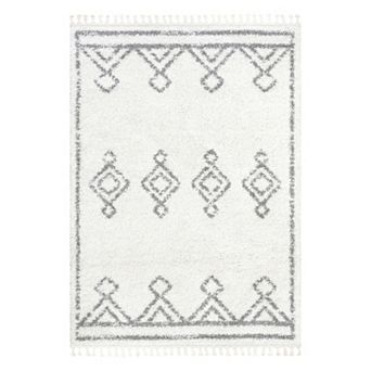 nuLOOM Mackie Moroccan Diamond Tassel Rug