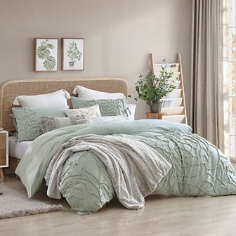 Peri Chenille Rose Comforter Set