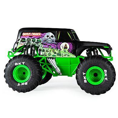 Monster Jam Official Grave Digger Remote Control Truck 1:15 Scale 2.4GHz