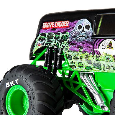 Monster Jam Official Grave Digger Remote Control Truck 1:15 Scale 2.4GHz