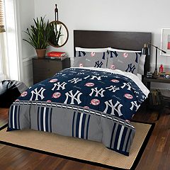 New York Yankees 50 x 60 Repeating Logo Classic Plush Throw Blanket