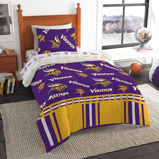 The Northwest Company Minnesota Vikings Fleece Throw , Purple