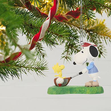 Peanuts Spotlight on Snoopy Golfer Snoopy 2019 Hallmark Keepsake Christmas Ornament