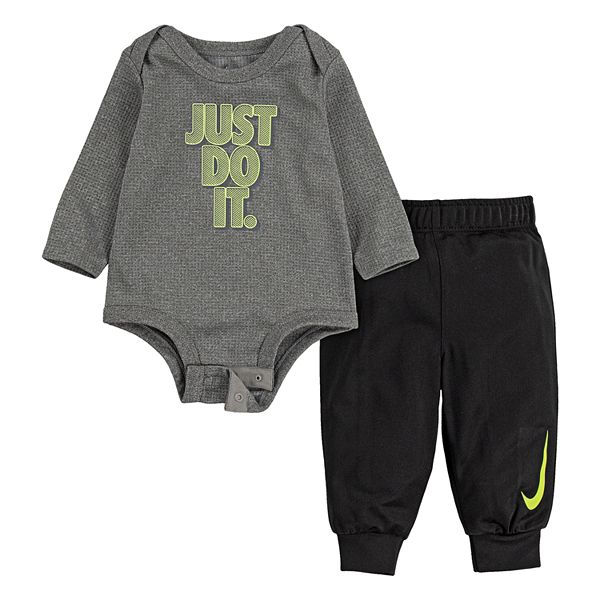 Baby Boy Nike 2 Piece Dri FIT Long Sleeve Bodysuit and Tricot Pants Set