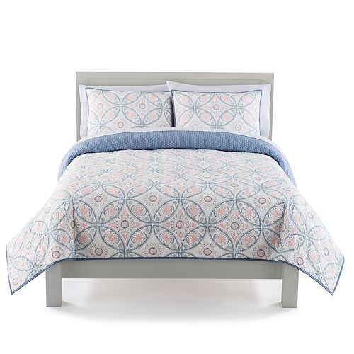 The Big One® Reversible Quilt Set