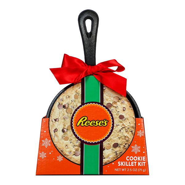 Reese's Cookie Skillet Is The Sweetest Holiday Gift