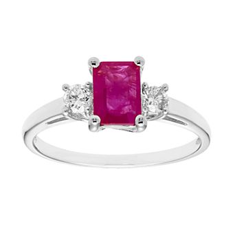 The Regal Collection 14k Gold Ruby & 1/5 Carat T.W. IGL Certified Diamond 3-Stone Ring