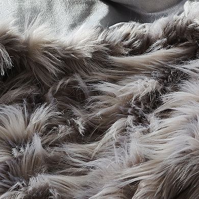 De Moocci Faux Fur Feathers Throw Blanket