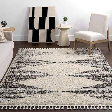 nuLOOM Bria Moroccan Diamond Tassel Rug