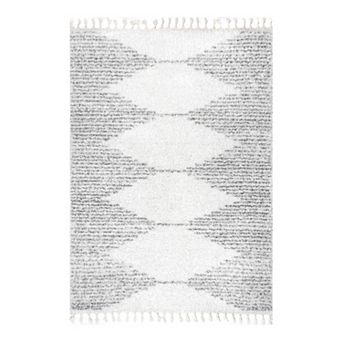 Rugs USA Bria Moroccan Diamond Tassel Rug