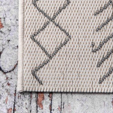 nuLOOM Serna Outdoor Rug