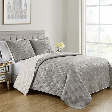 VCNY Micromink Reverse to Sherpa Pinsonic Quilt Set