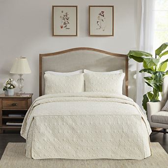 Madison Park Mansfield 3 pc Split Corner Pleated Bedspread Set