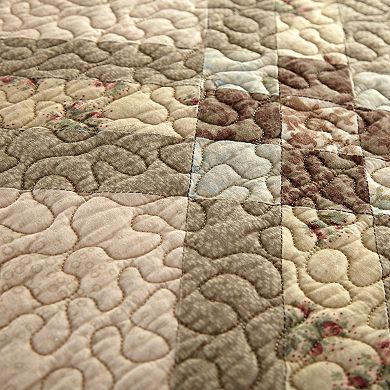 Donna Sharp American Beauty Quilt or Sham