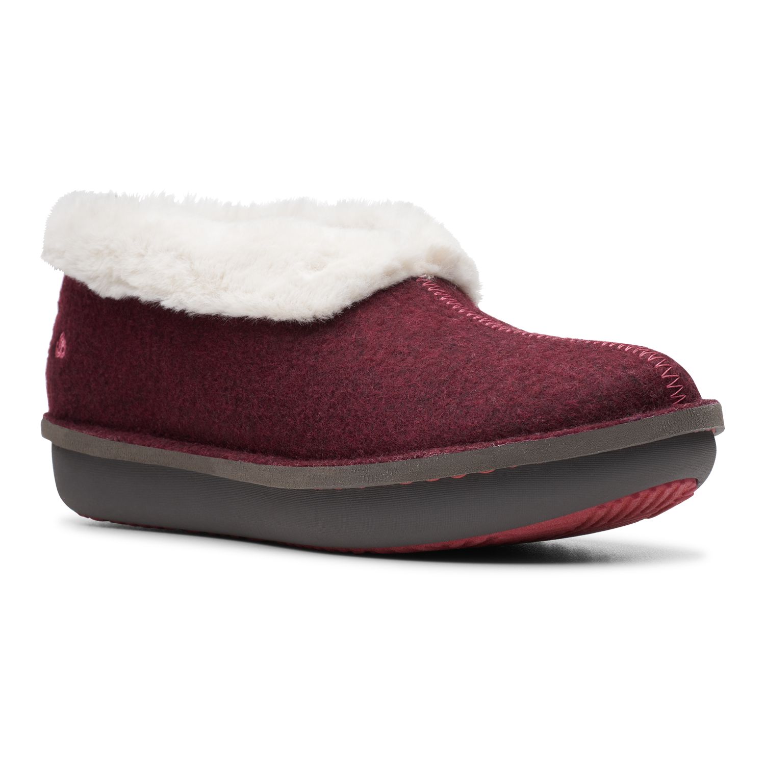 clarks quilted scuff slipper