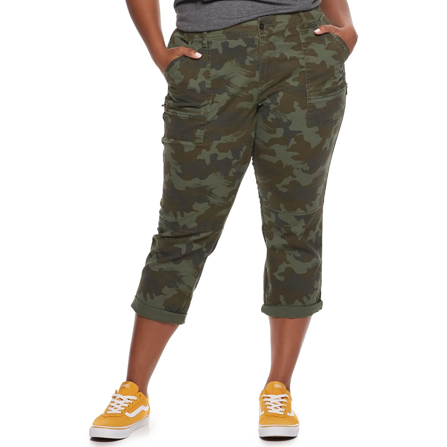 camouflage cargo capri pants