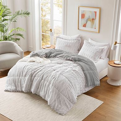 Madison Park Margot Luxury Back Print Long Fur Comforter Set