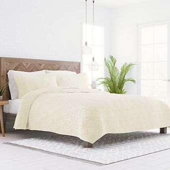 Home Collection Premium Ultra Soft Damask Quilted Coverlet Set