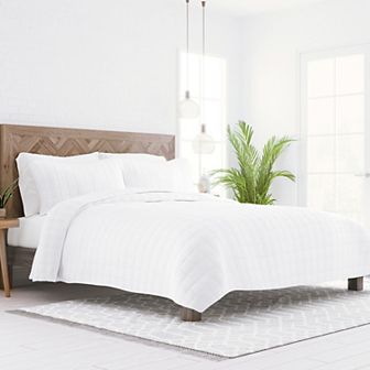 Home Collection Premium Ultra Soft Square Pattern Quilted Coverlet Set
