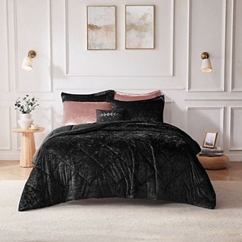 Intelligent Design Isabel Velvet Duvet Cover Set with Throw Pillow
