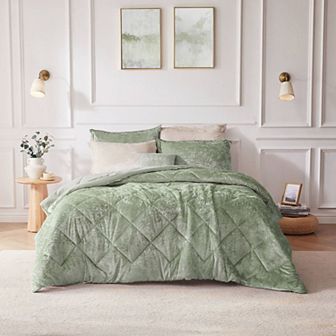 Intelligent Design Isabel Velvet Duvet Cover Set with Throw Pillow