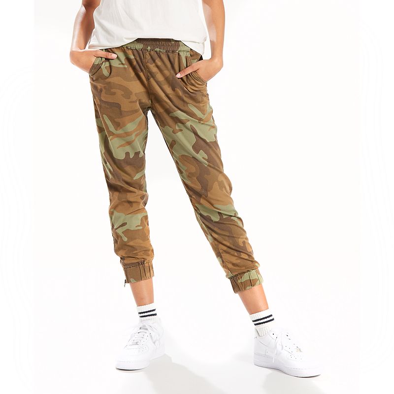 UPC 191291508105 product image for Women's Levi's® Jet Set Tapered Comfy Pants, Size: Small, Green | upcitemdb.com
