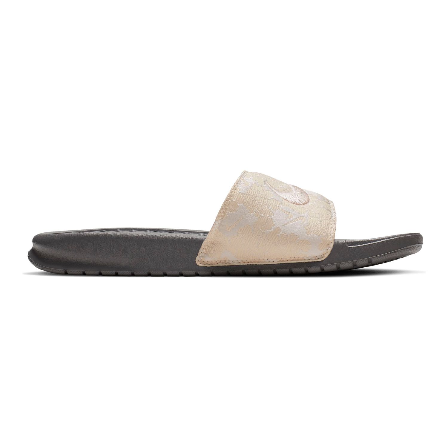 nike benassi jdi se women's slide sandals