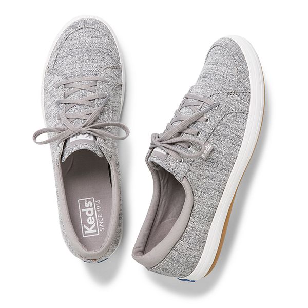 lace to toe shoes