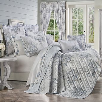 Five Queens Court Estelle Blue Quilt Set