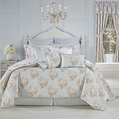 Royal Court Hilary Blue 4 Piece Comforter Set