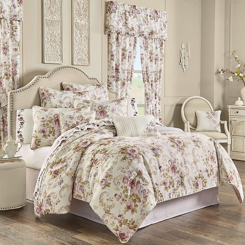 29231040 Royal Court Chambord Lavender 4-Piece Comforter Se sku 29231040