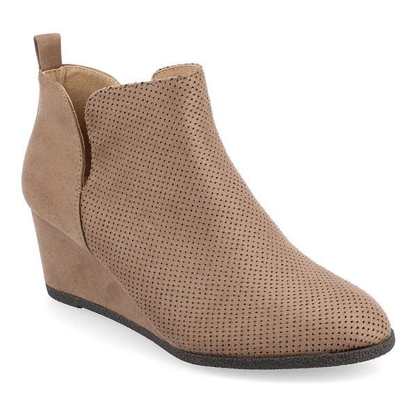 Journee Mylee Women's Ankle Boots - Taupe (9 WIDE)