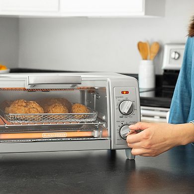 Black & Decker Crisp 'N Bake Air Fry 4-Slice Toaster Oven