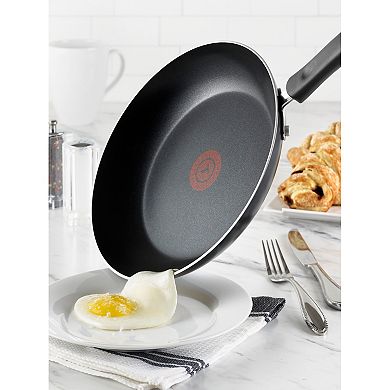 T-Fal Essentials Giant Family Frypan