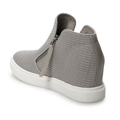 madden girl preston wedge sneaker