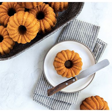 Nordic Ware Anniversary Bundtlette Pan