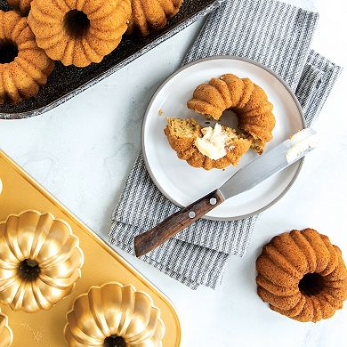 Nordic Ware Anniversary Bundtlette Pan