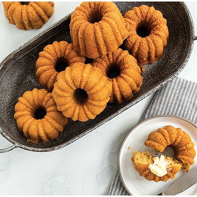 Nordic Ware Anniversary Bundtlette Pan