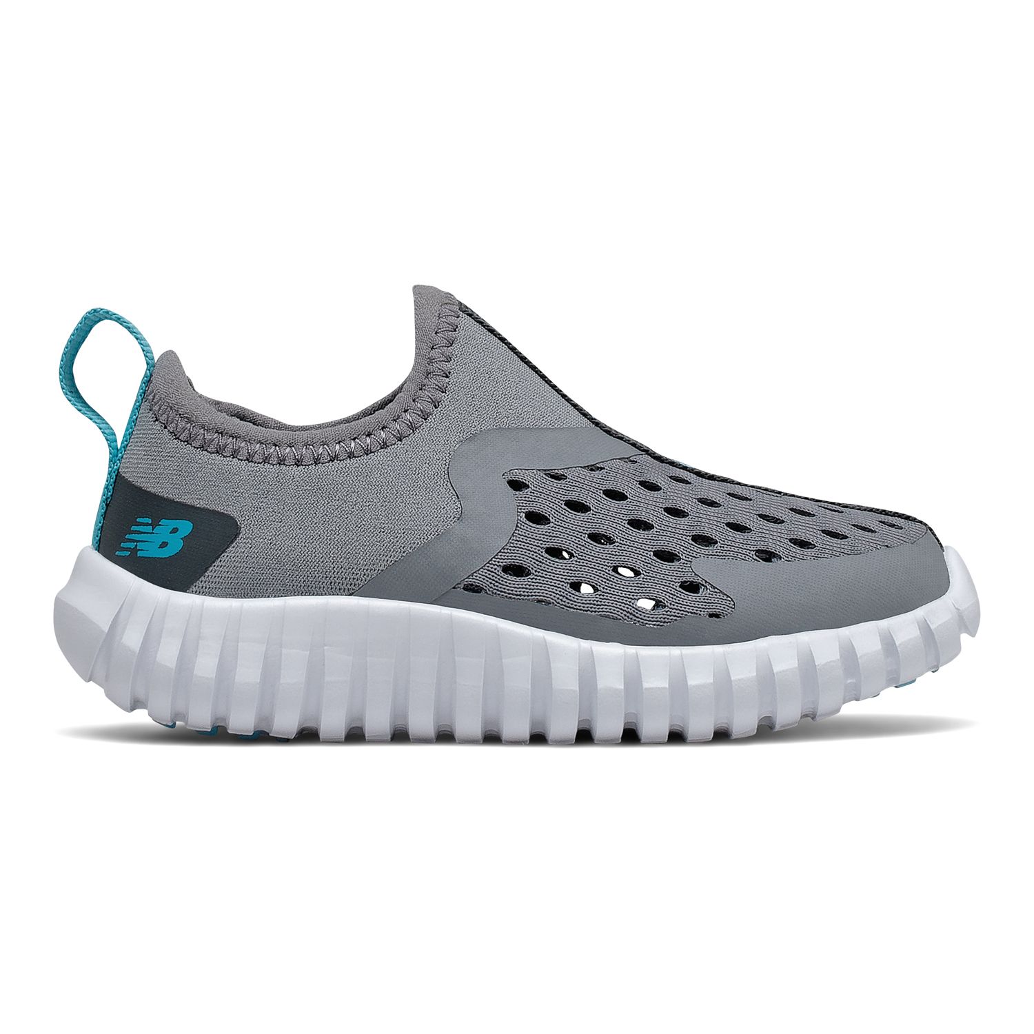 new balance aqua drift