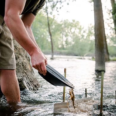 Stansport Yukon Deluxe Gold Panning Kit with Pick