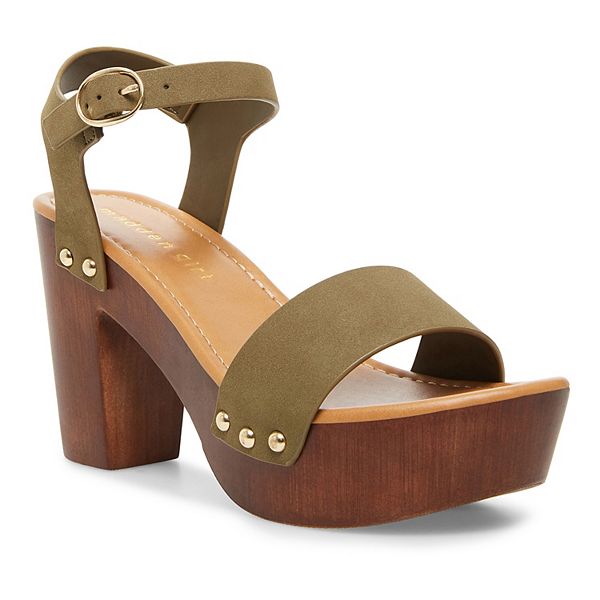 madden girl lifft platform